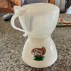 Vintage White Single-Serve Coffee Maker